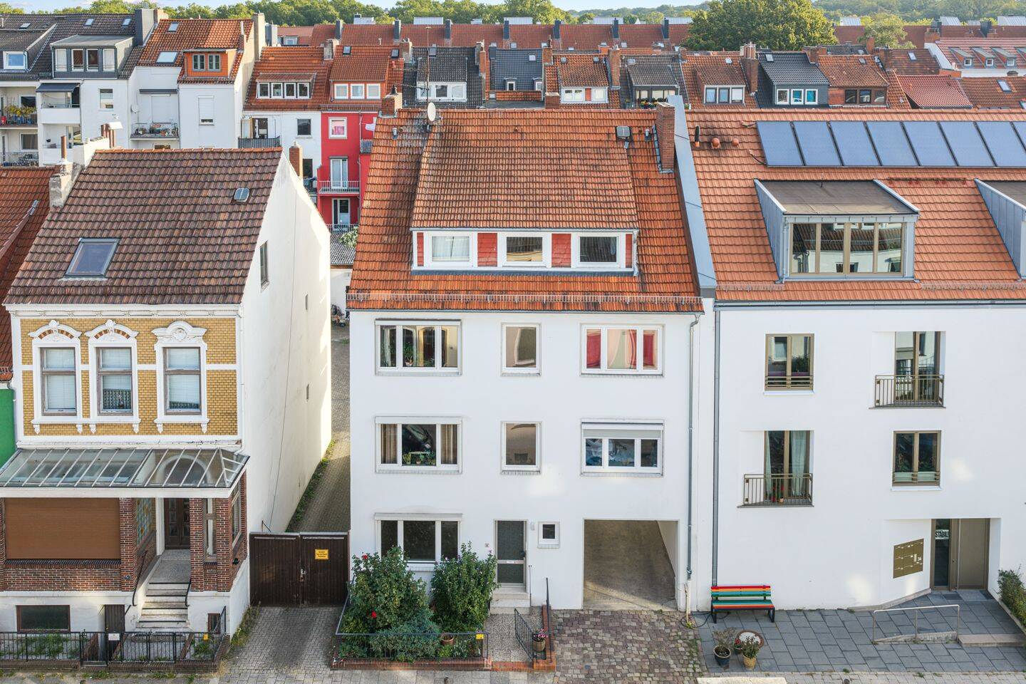 Frisch sanierte 2-Zimmer-Wohnung im beliebten Bremen-Findorff, 28215 Bremen (Bahnhofsvorstadt Findorff-Bürgerweide Regensburger Straße Weidedamm)