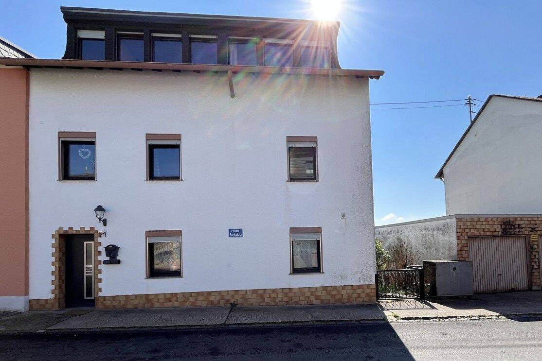 Einfamilienhaus für Ihre Wohnideen mit Traumblick auf Trier, 54294 Trier