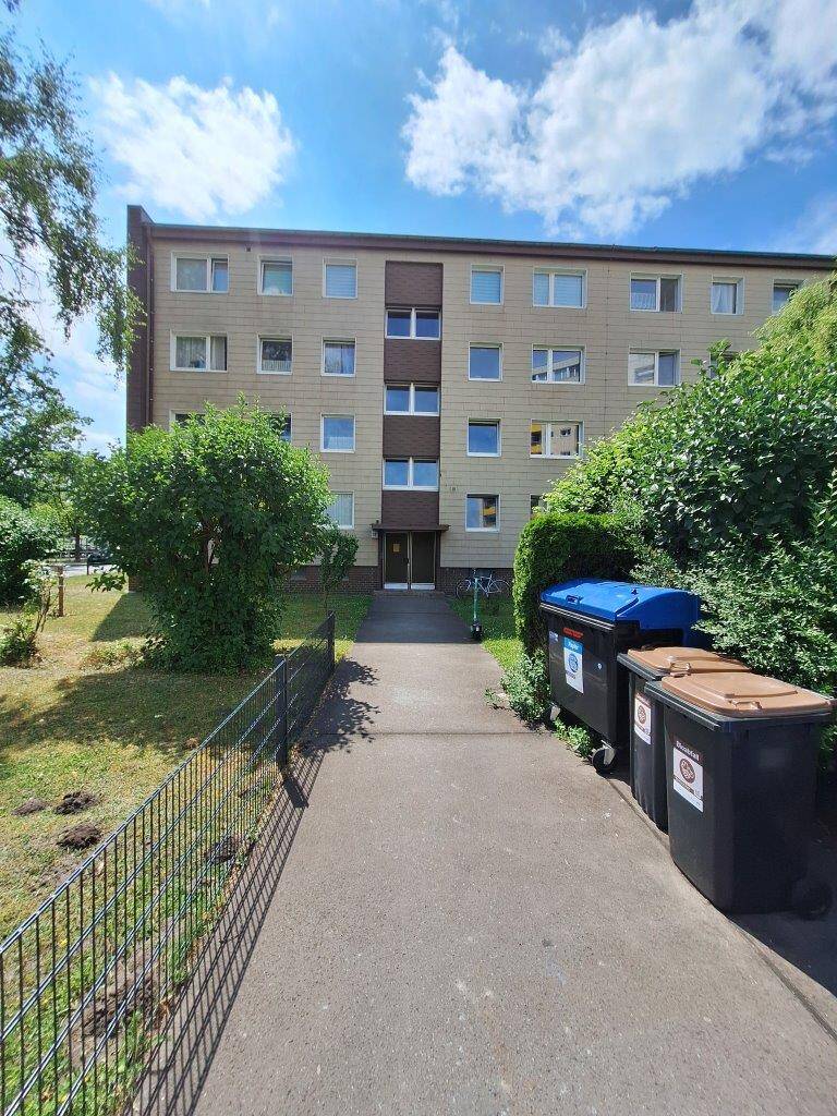 3 Zimmer Wohnung mit Balkon und Stellplatz, 30629 Hannover