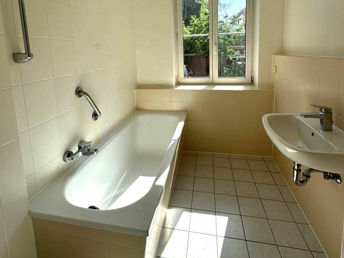 Erdgeschosswohnung in der Karl-Liebknecht-Straße, 7806 Neustadt an der Orla