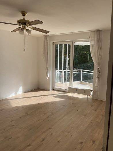 *** WBS notwendig*** 3-Zimmer-Wohnung mit Balkonzugang in Iserlohn, 58638 Iserlohn