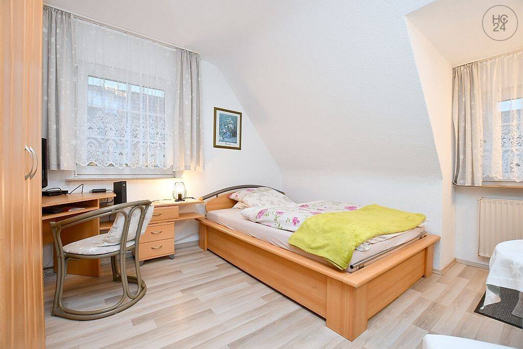 Möbliertes Zimmer in Stuttgart Feuerbach, 70469 Stuttgart (Feuerbach Zuffenhausen)