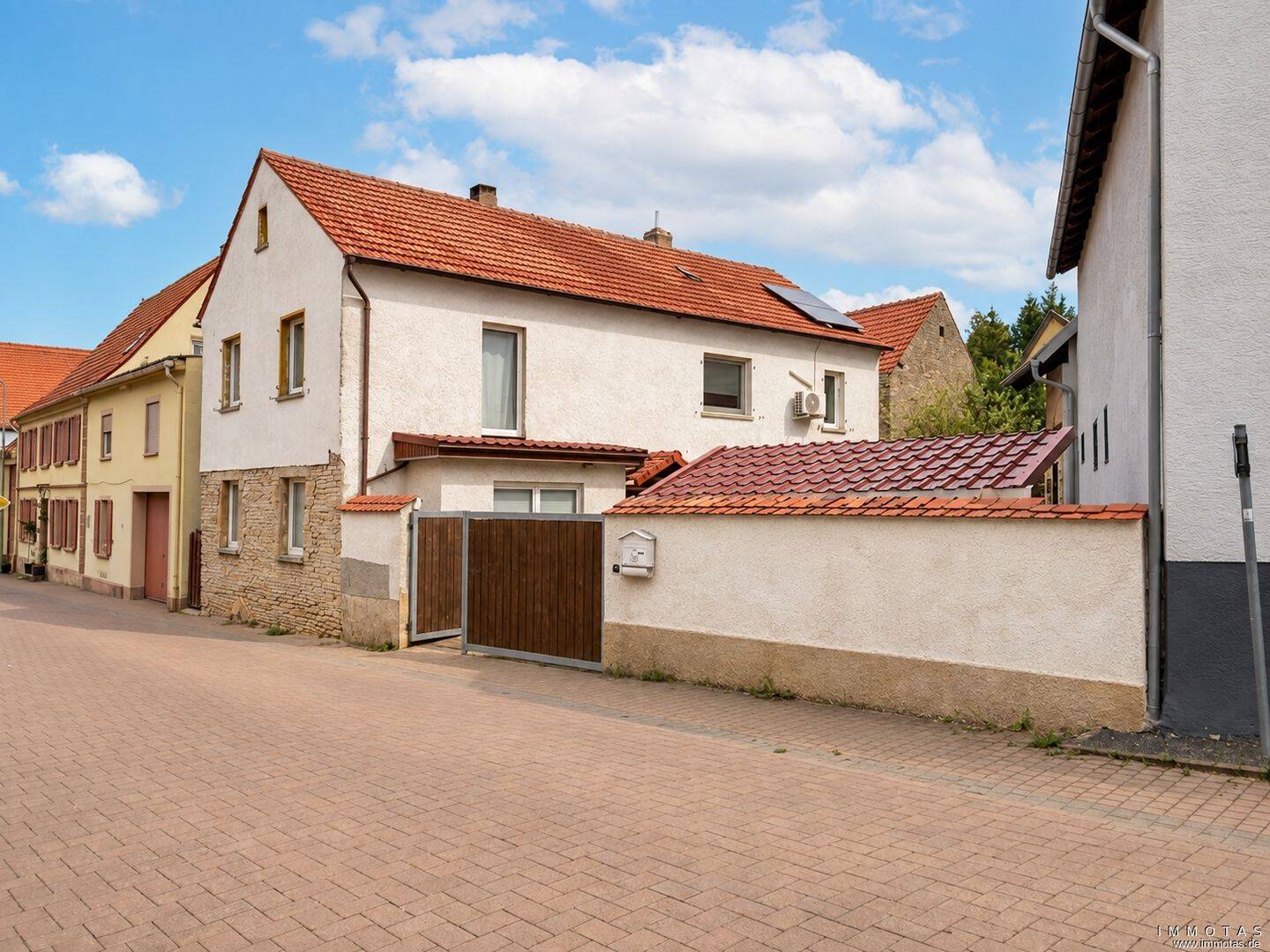 Gepflegtes Einfamilienhaus mit Nebengebäude, Garten, PV-Anlage und viel Nutzfläche, 67294 Ilbesheim
