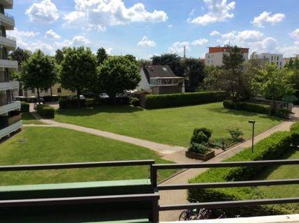 Attraktive 4-Zimmer-Wohnung mit großem Balkon – ideal für Paare und Familien, 55130 Mainz (Laubenheim Weisenau)