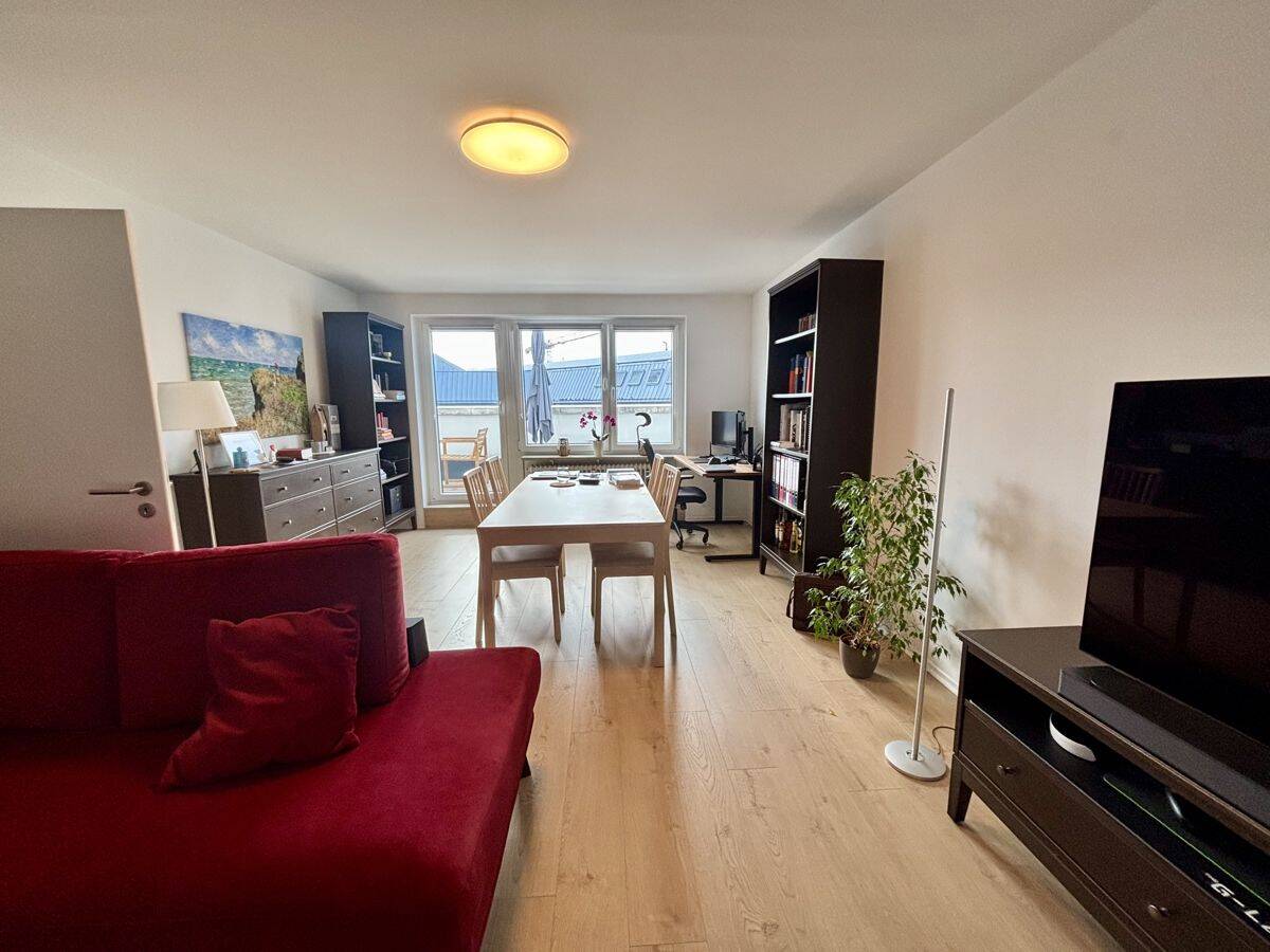 Gillitzer Rosenheim: 2-Zimmer Wohnung mit großem Balkon in bester Innenstadtlage, 83022 Rosenheim (Happing Innenstadt Ost Süd West)