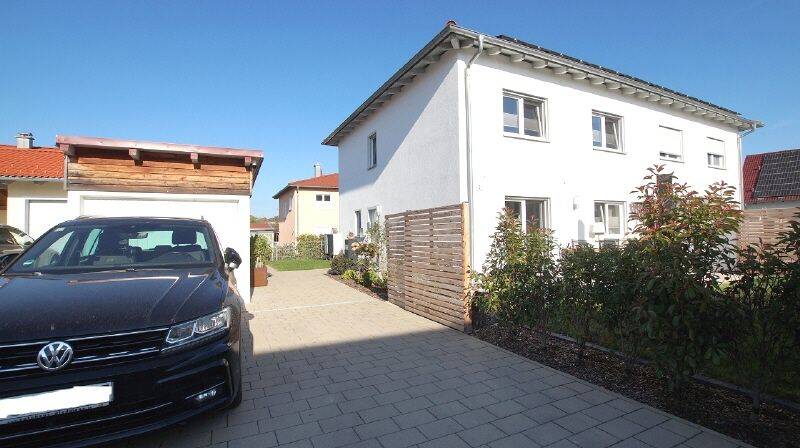 Moderne Doppelhaushälfte KfW-55, 93104 Sünching