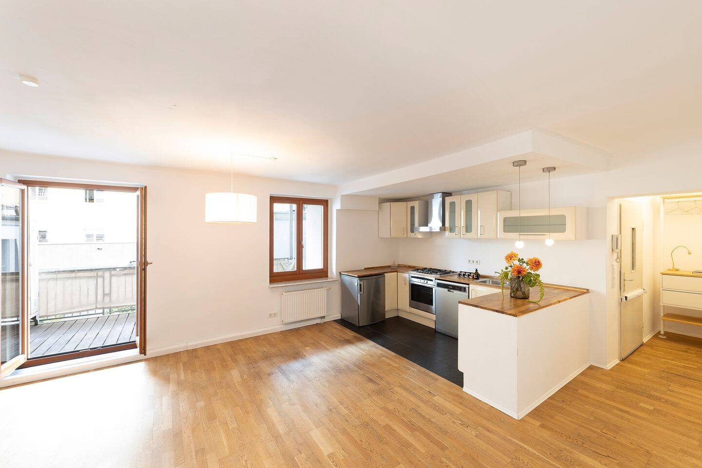 * Flingern-Feeling pur: Stilvolle Wohnung mit Balkon und neuem Bad *, 40233 Düsseldorf (Flingern Nord Flingern Süd Lierenfeld Oberbilk Stadtmitte)