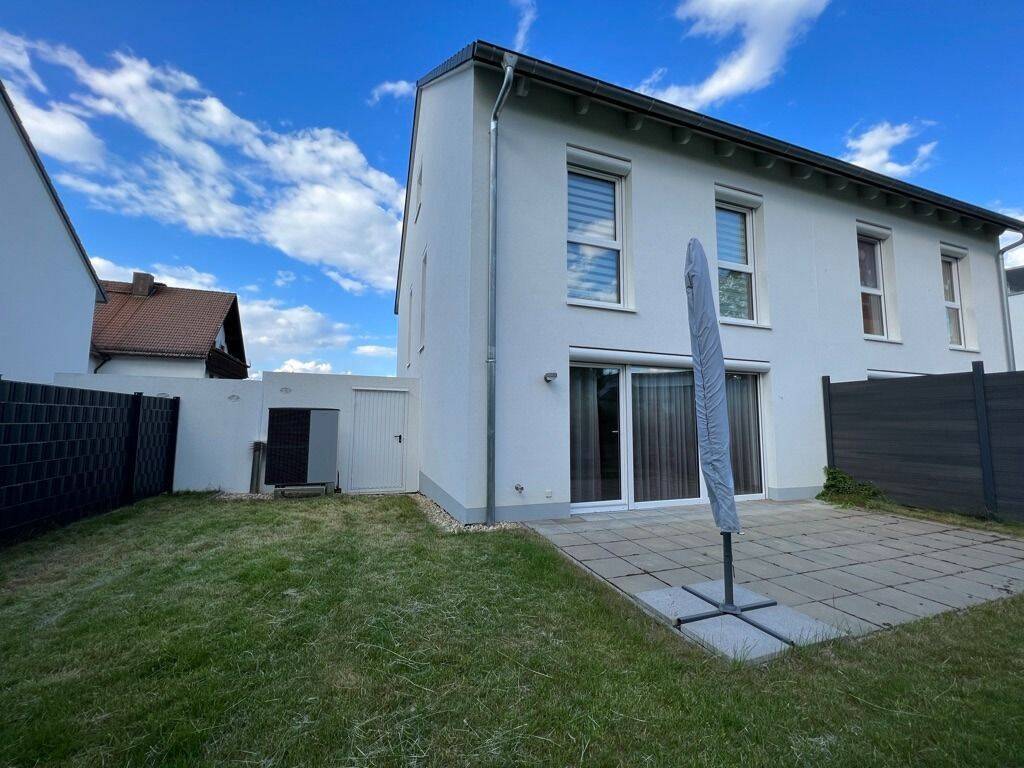 Moderne Doppelhaushälfte mit Garten, Terrasse und 140 m² Wohnfläche in Bayreuth, 95447 Bayreuth (Altstadt Birken Glocke Meyernberg Saas)