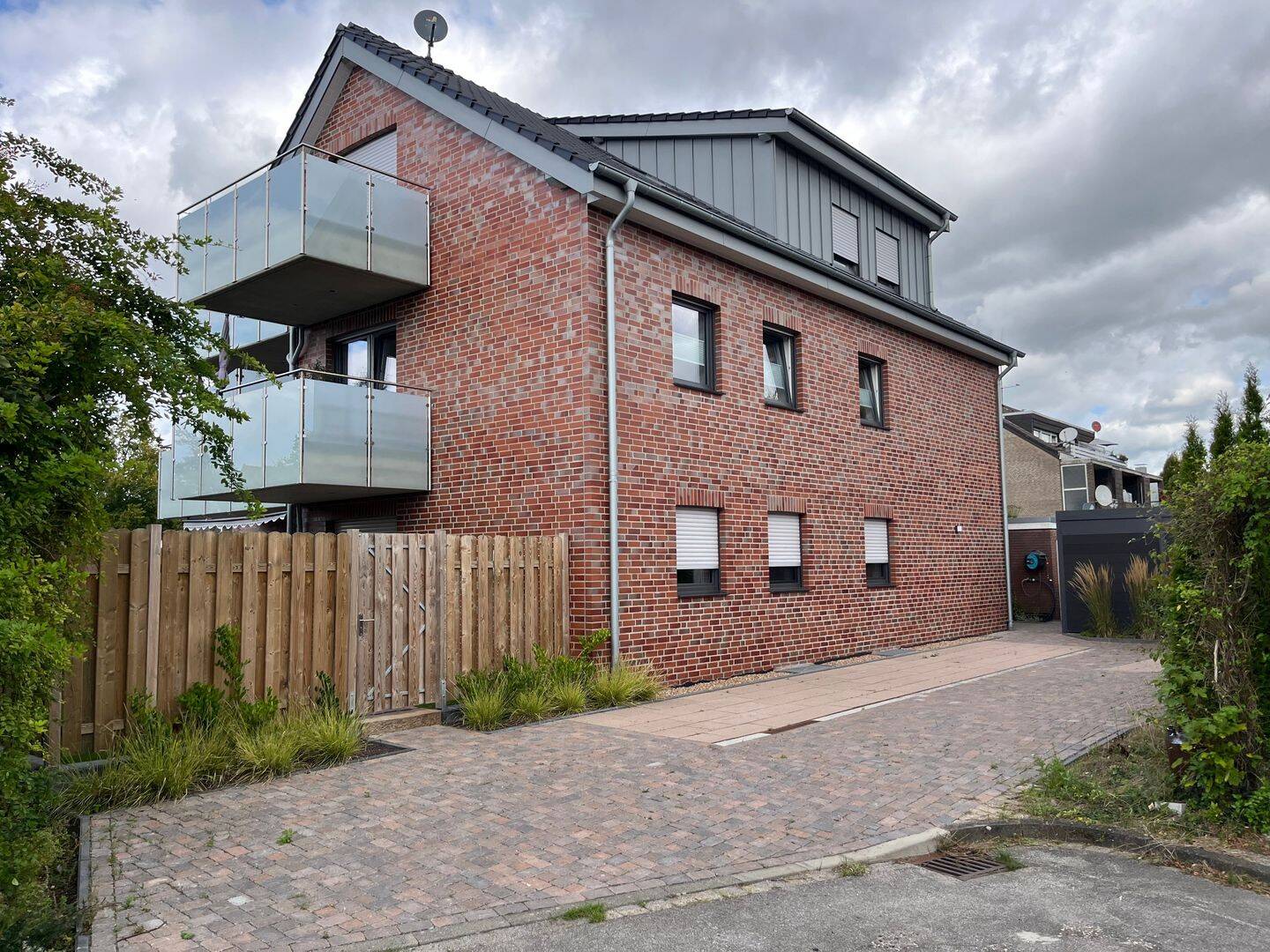 Neubau-Dachgeschosswohnung, Balkon, 46325 Borken