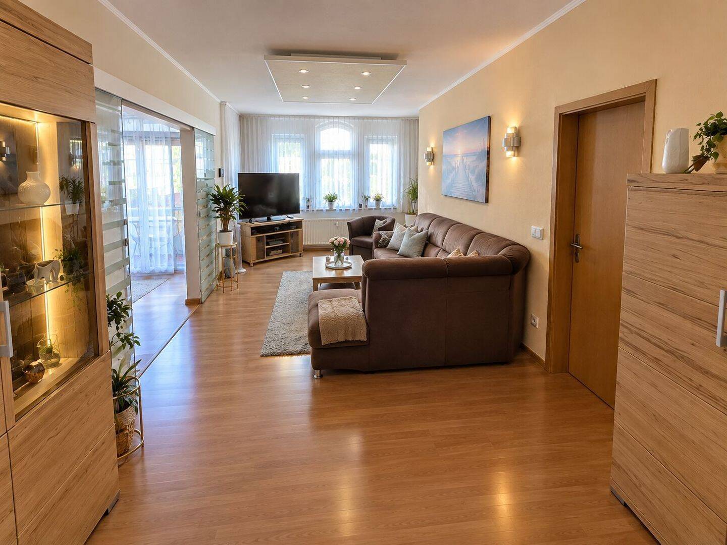 Viel Raum zum Leben: Attraktive Eigentumswohnung mit zwei Balkonen, 99096 Erfurt (Altstadt Brühlervorstadt Daberstedt Löbervorstadt Melchendorf)