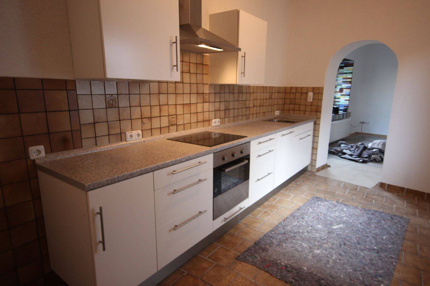 Super moderne Erdgeschosswohnung mit geschlossenem Innenhof und Garage, 41189 Mönchengladbach