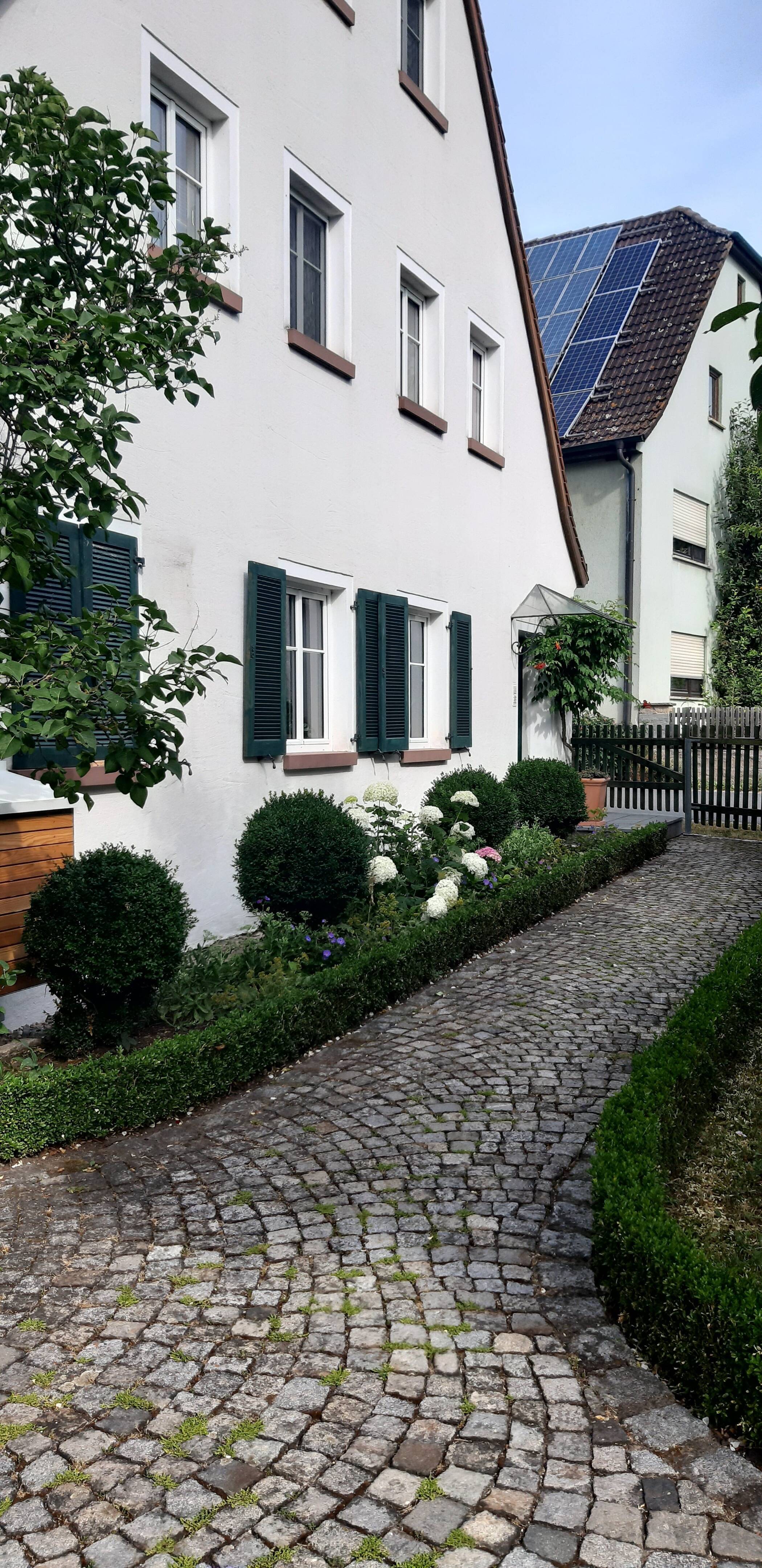 Schöne, freundliche 115 qm große Maisonette-Wohnung in 91448 Eckenberg, 91448 Emskirchen
