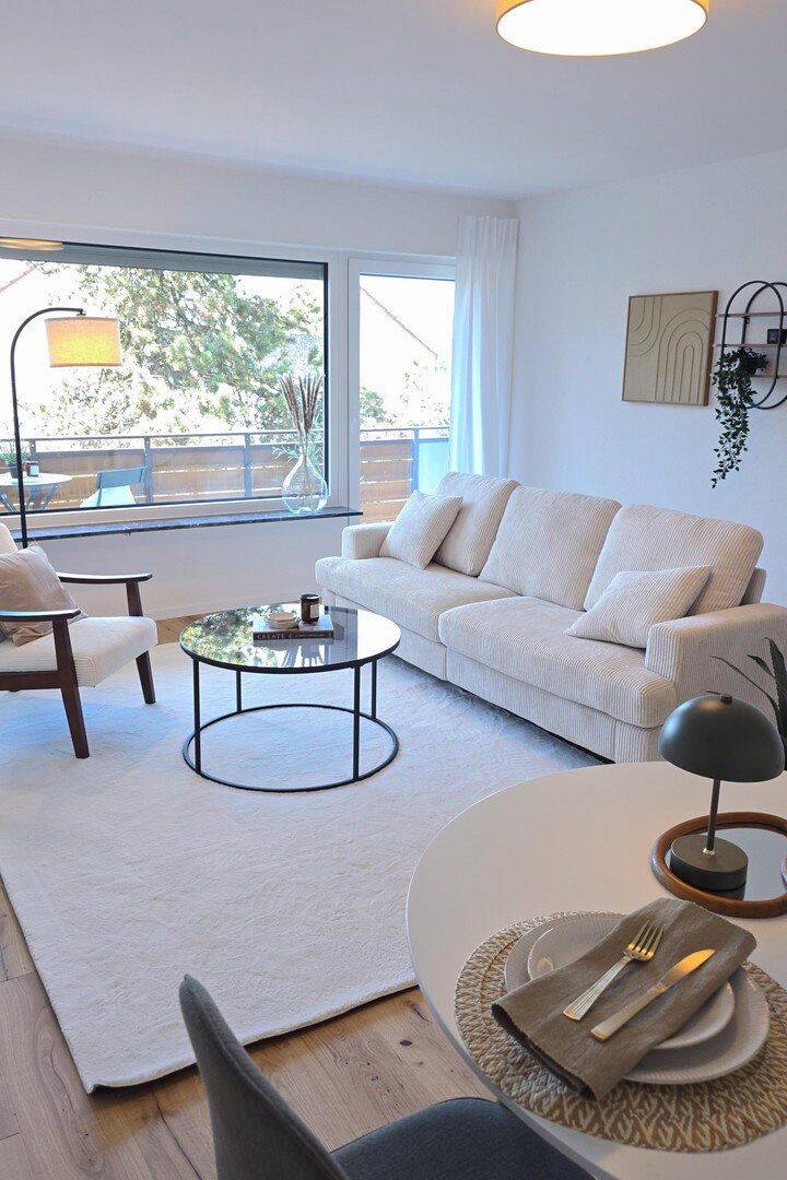 Modernisierte 3-Zimmer-Wohnung mit großzügigem Balkon und Garage, Provisionsfrei, 71642 Ludwigsburg