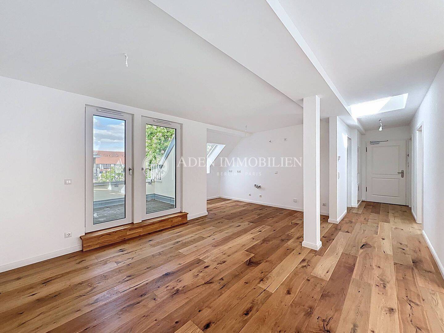 Wohlfühloase unterm Dach: 3 Zimmer mit offener Küche und Terrasse!, 12459 Berlin (Treptow-Köpenick)