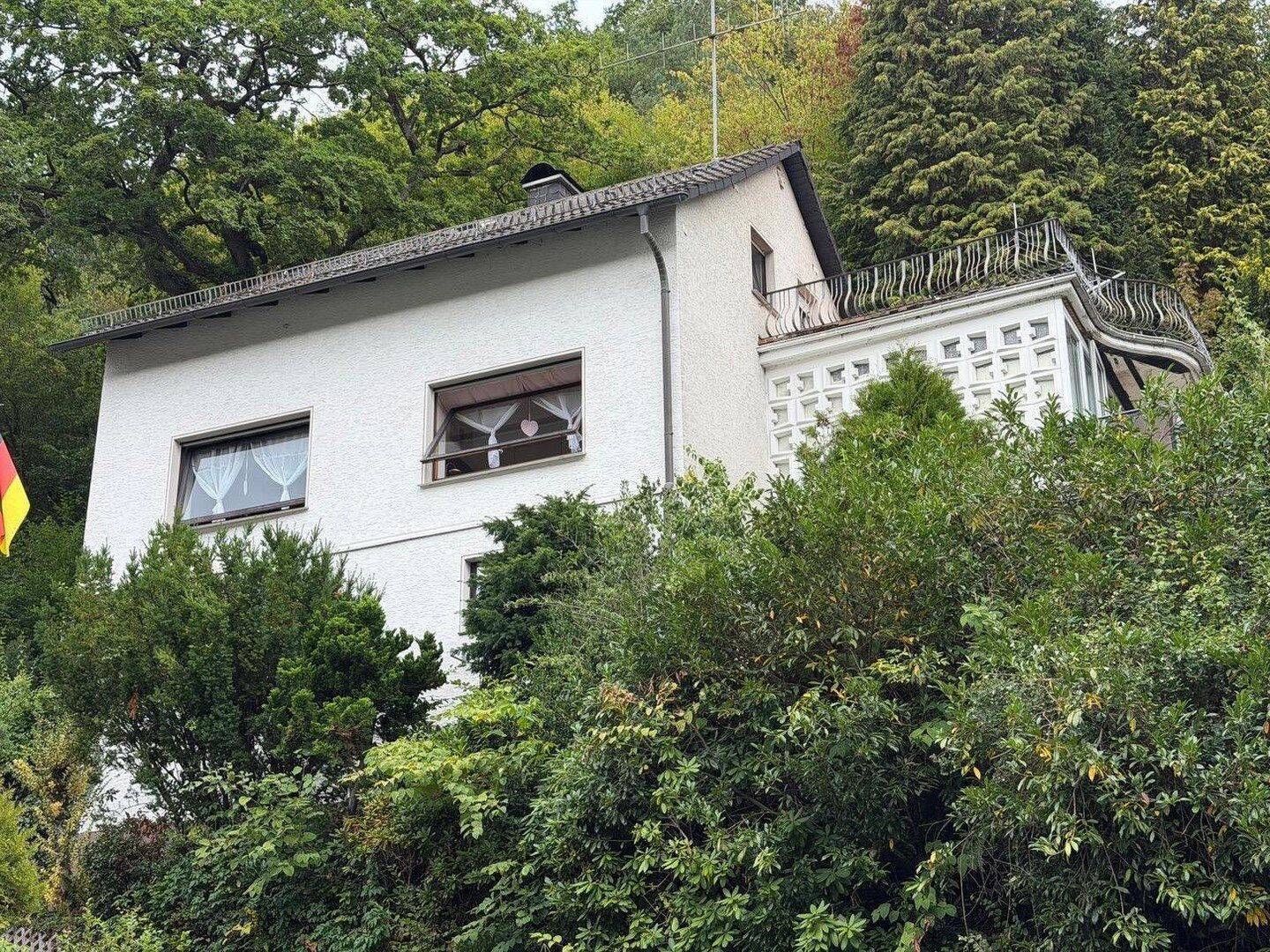 Einfamilienhaus mit Aussicht und großzügigem Waldgrundstück, 58791 Werdohl