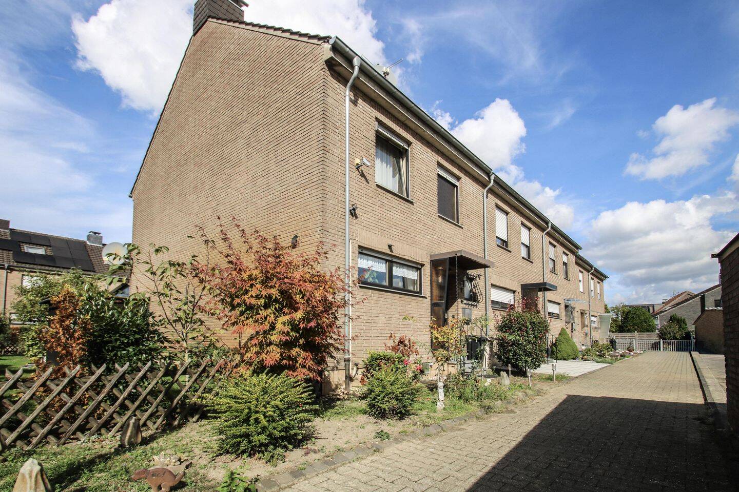 Reihenendhaus in Willich-Anrath: Start in die eigene Zukunft für Selbstgestalter, 47877 Willich