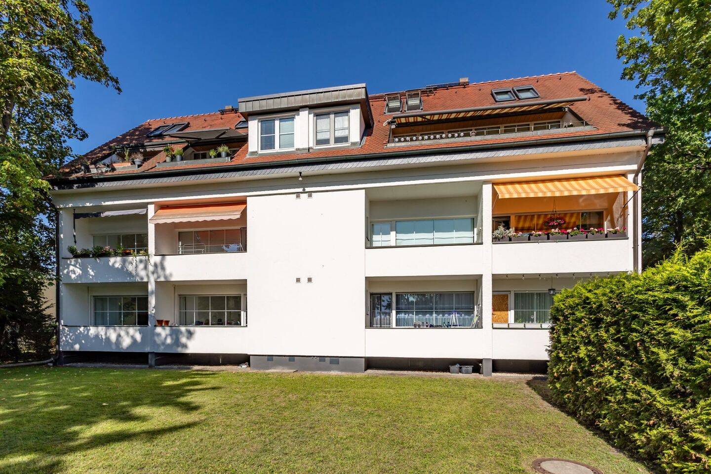 Klassische 2,5-Zimmer-Wohnung mit Potenzial, 12203 Berlin (Steglitz-Zehlendorf Lichterfelde)