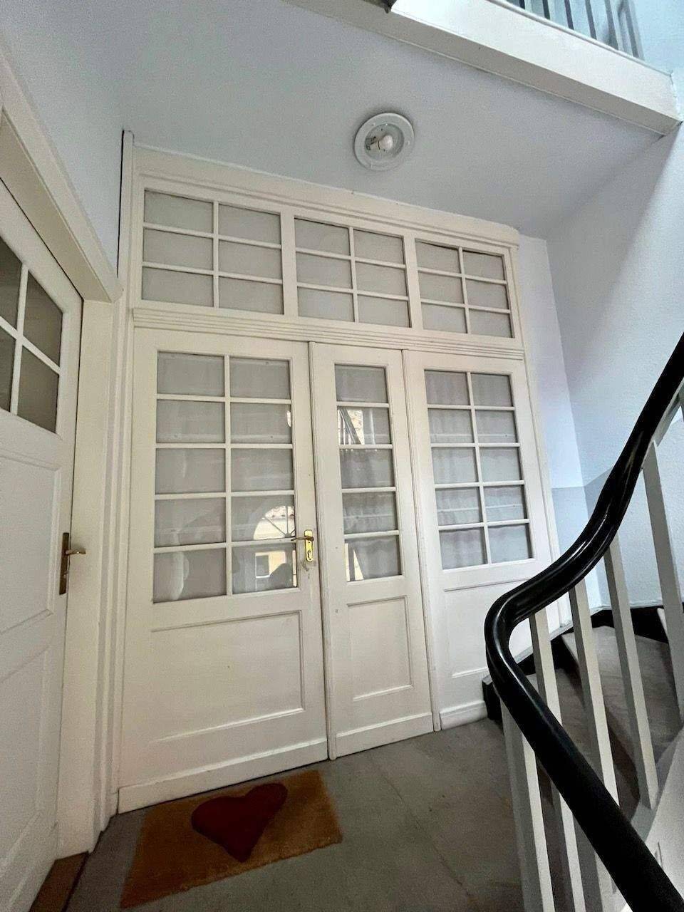 5 Zimmer-Wohnung in Denkmalschutz-Villa am Eversten Holz. 2 Bäder, kl. Balkon., 26122 Oldenburg (Oldb) (Eversten Innenstadt Wechloy)