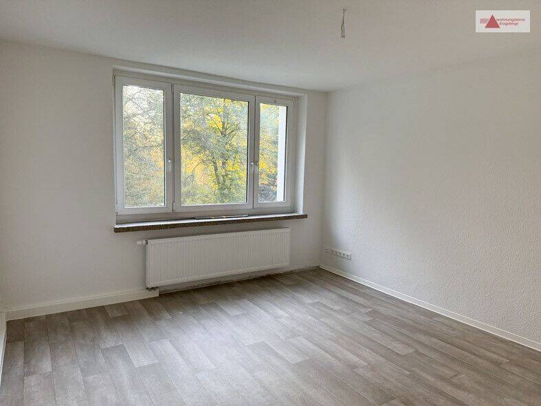 3-Raum-Wohnung in beliebter, zentrumsnaher Lage von Schlettau!!, 9487 Schlettau