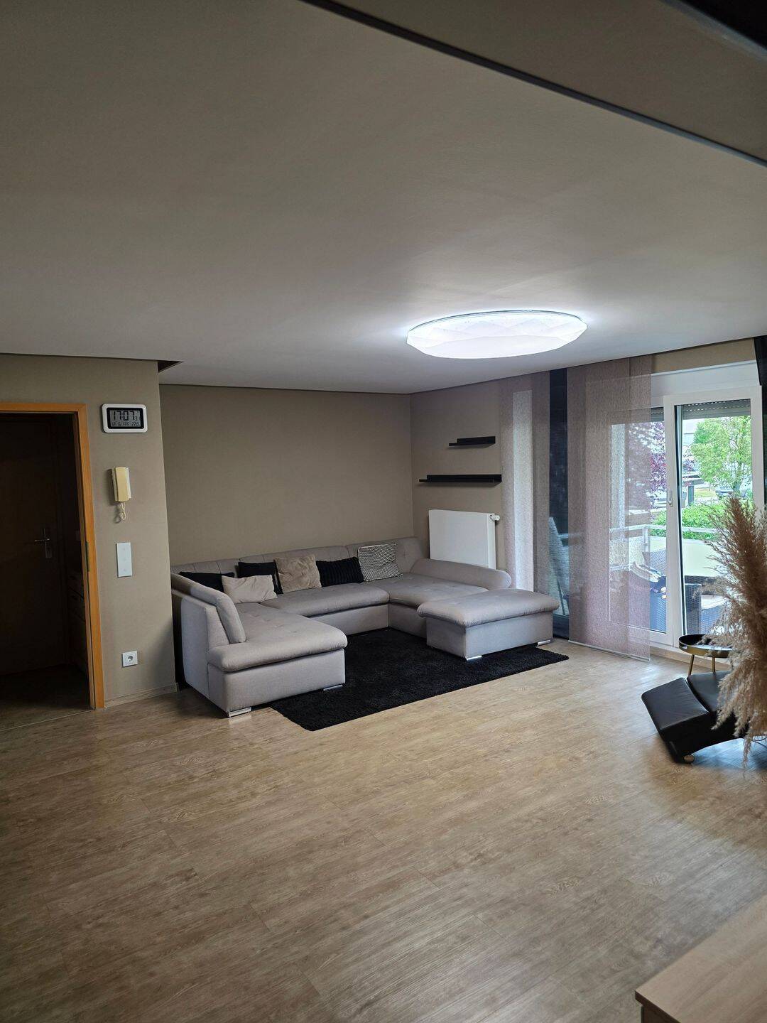 Attraktive 5,5-Zimmer-EG-Wohnung mit Garten, Sauna und großzügigen Außenflächen zu verkaufen, 71686 Remseck am Neckar