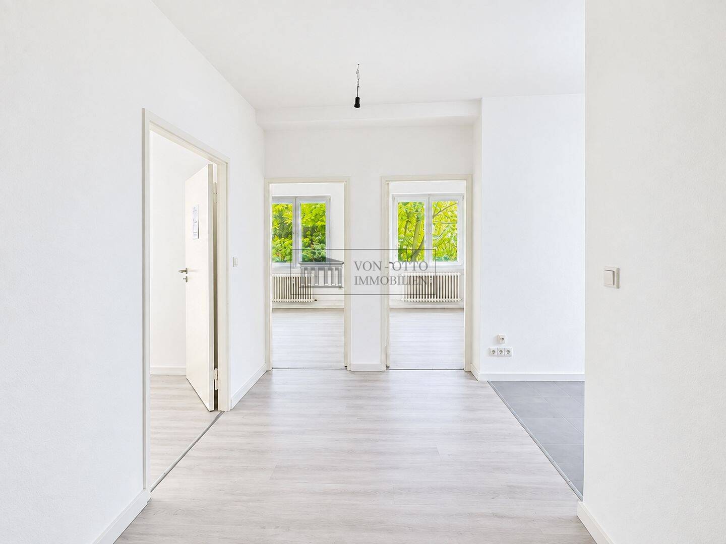 Modernisiert, hell und sofort bezugsbereit – 3 Zimmer mit Südwestbalkon, 12059 Berlin (Neukölln Kolonie Petersbaude Kolonie Rübezahl)