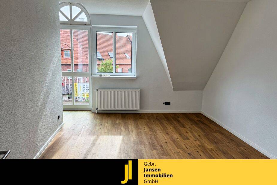 Zentral wohnen – Dachgeschosswohnung direkt am Marktplatz!, 49751 Sögel