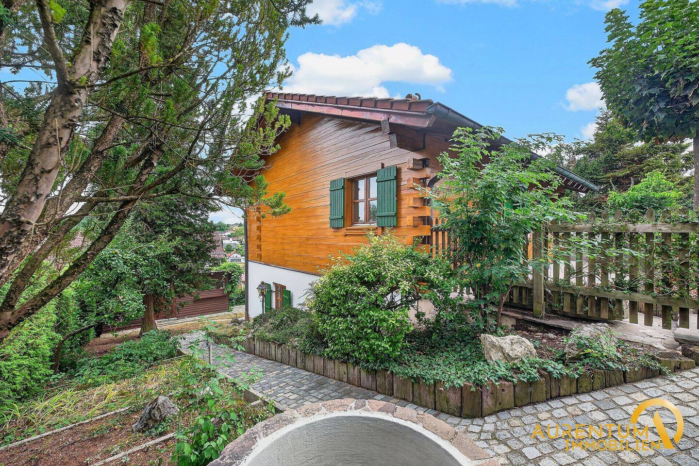 Freistehendes Haus mit Garten, Balkon, Garage & vielseitigem Potenzial zu verkaufen, 84056 Rottenburg a.d. Laaber