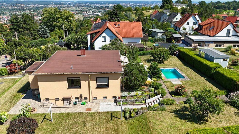 Bungalow mit Pool auf traumhaftem ca. 1251 m² großen Grundstück in Oberwartha! Provisionsfrei!, 1156 Dresden