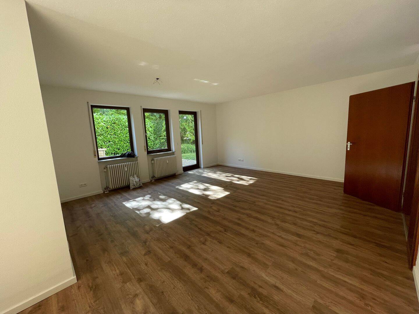 Etagenwohnung 68qm, EBK, 2 Terassen, Keller, TG-Stpl, 73776 Altbach
