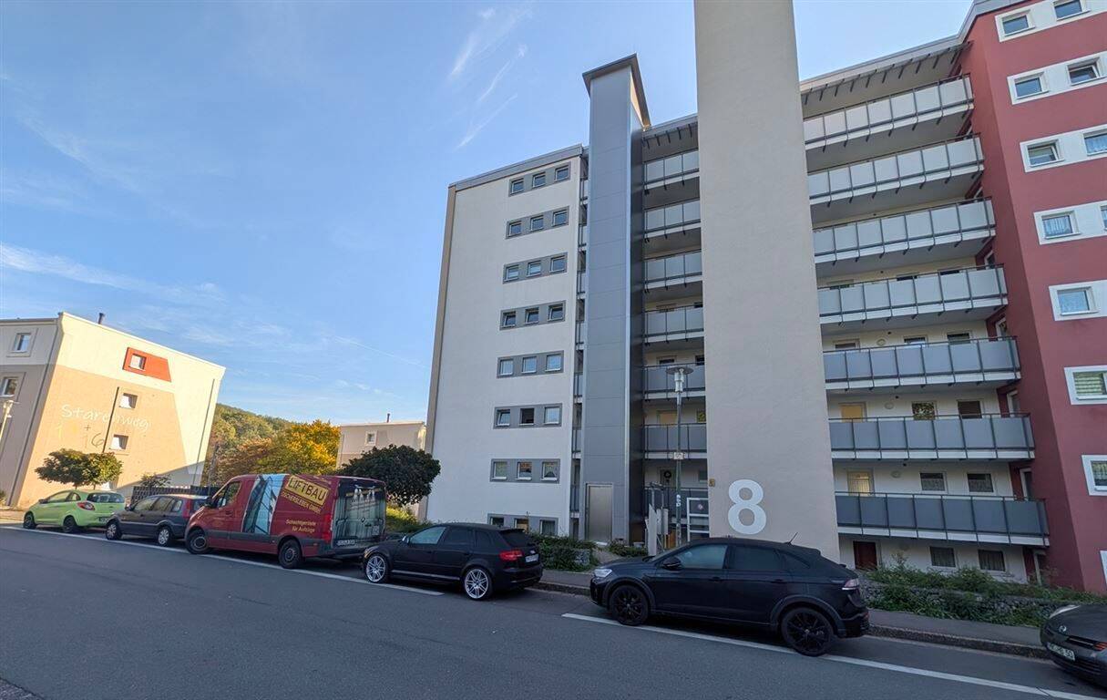 Lichtdurchflutete 2-Zimmer-Wohnung mit Sonnenbalkon und modernem Bad., 58507 Lüdenscheid