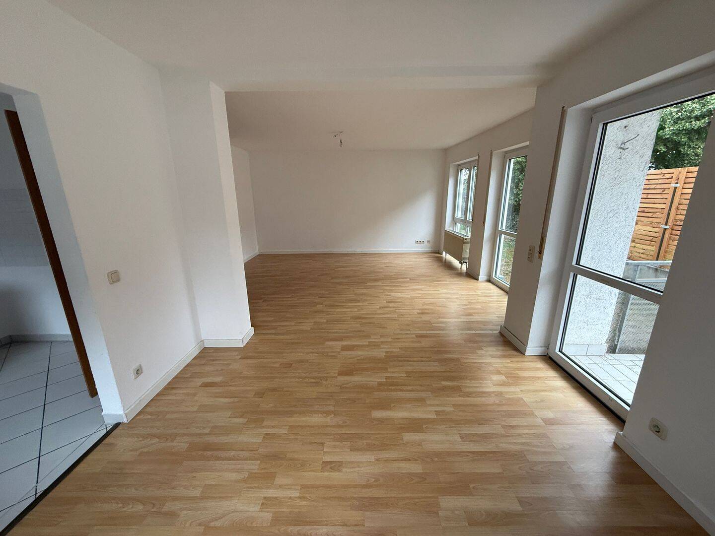 großzügige 3 Zimmer Wohnung in Leimen – ab sofort zu haben!, 69181 Leimen