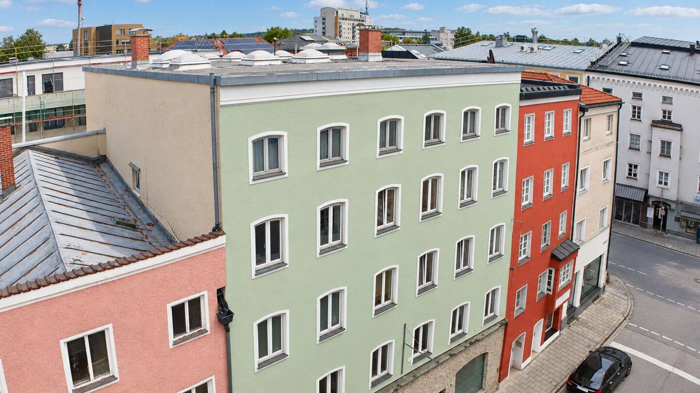 Helle 4-Zimmer-Wohnung im Herzen von Rosenheim!, 83022 Rosenheim (Happing Innenstadt Ost Süd West)