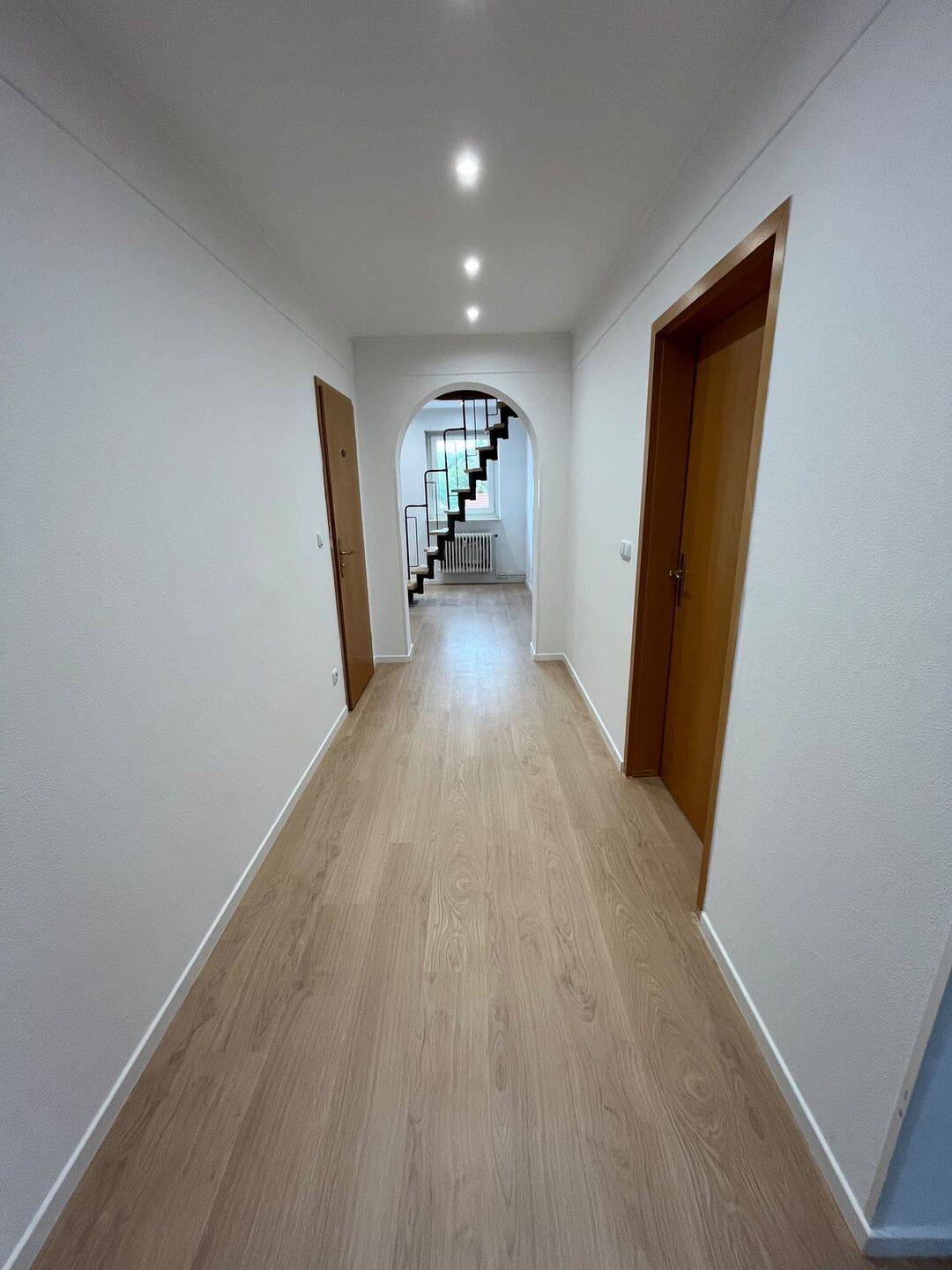 Renovierte 3-Zimmer Dachgeschosswohnung, 90768 Fürth