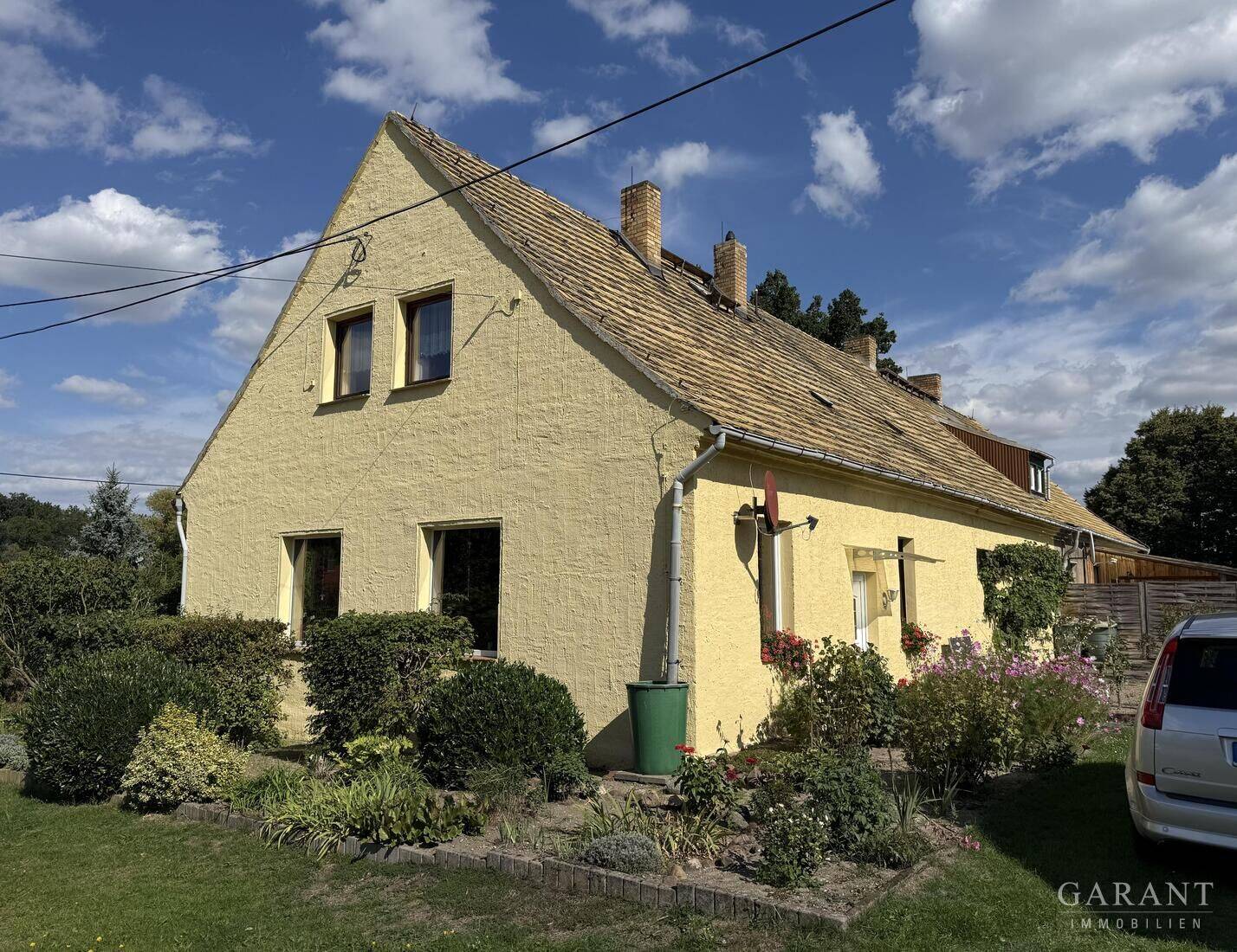 Doppelhaushälfte mit Garten in Dahlenberg, 4880 Trossin