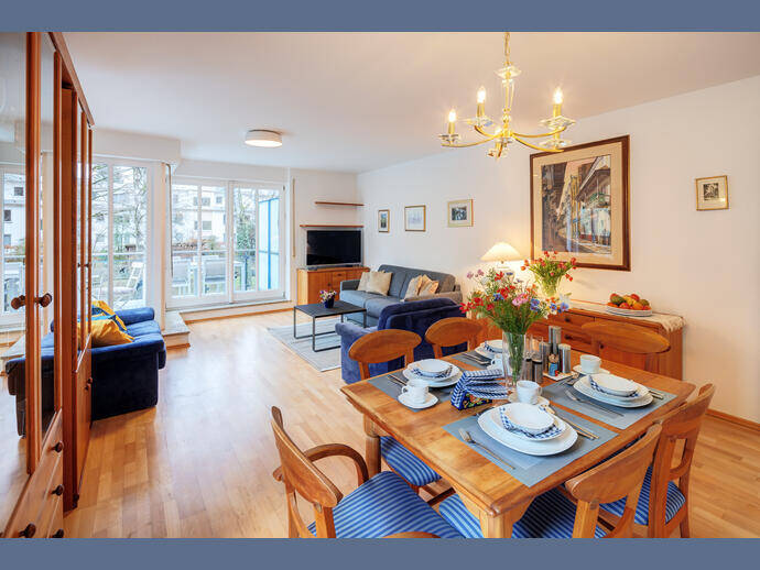 Möbliert: Ruhiges Wohnen mit Balkon in Solln, 81479 München (Thalk. Obersendl.-Forsten-Fürstenr.-Solln)