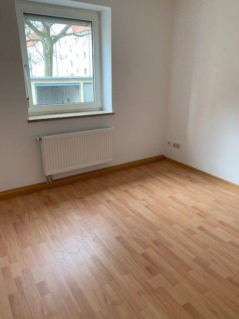 Kleine 1-Zimmer-Wohnung im Hochparterre im Dreifaltigkeitsviertel, 92224 Amberg
