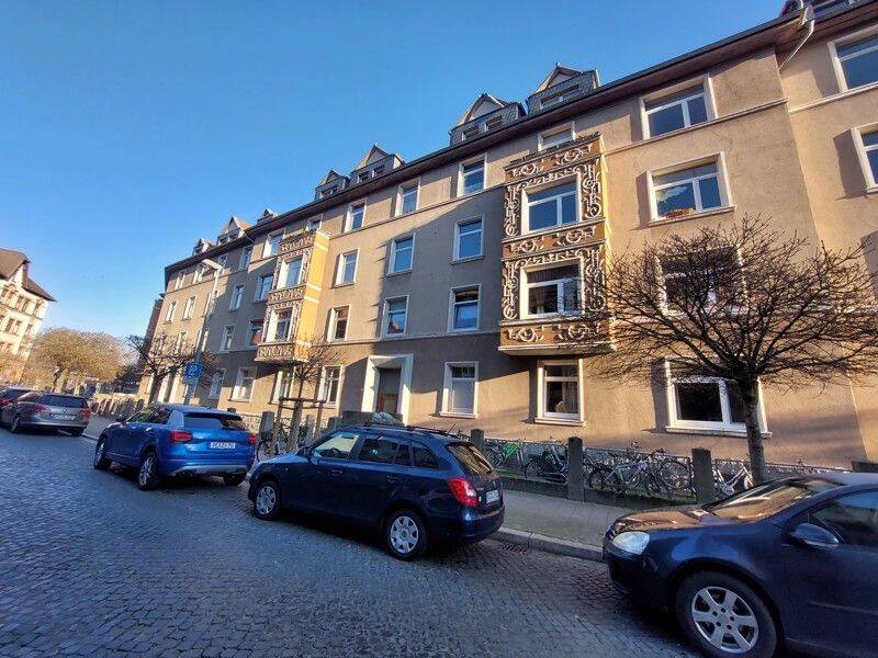 Gut geschnittene 3-Zimmer-Wohnung mit großer Küche in zentraler Lage, 38114 Braunschweig (Braunschweig Ölper)