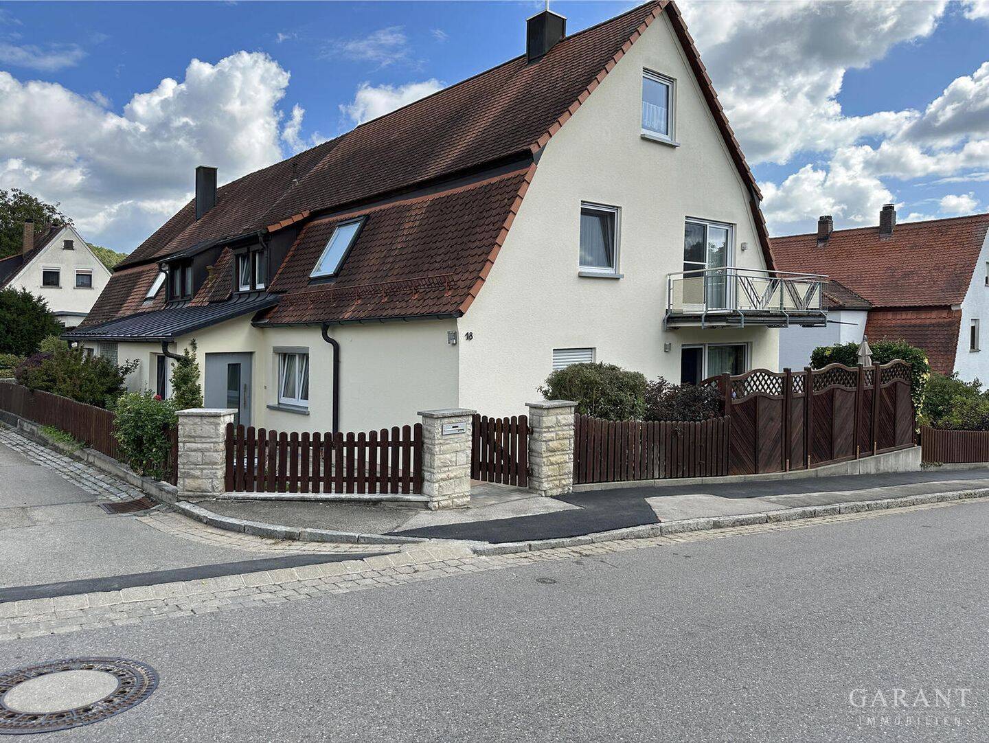Willkommen in Ihrer neuen Doppelhaushälfte in Spalt – charmant, großzügig und vielseitig nutzbar, 91174 Spalt