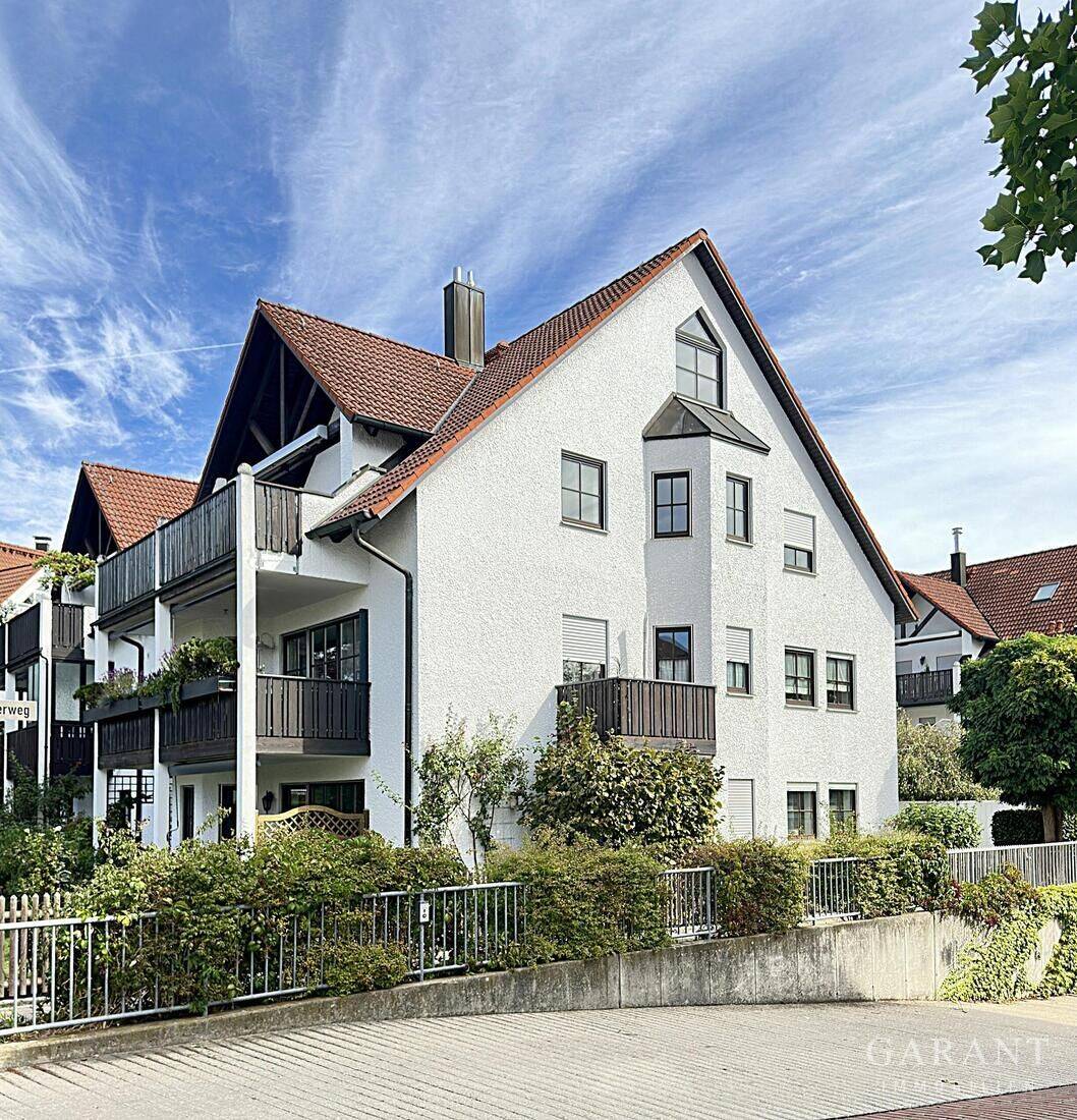 Viel Raum… Viel Licht… Viel draußen… Maisonette mit Kamin & Dachterrasse!, 86420 Diedorf