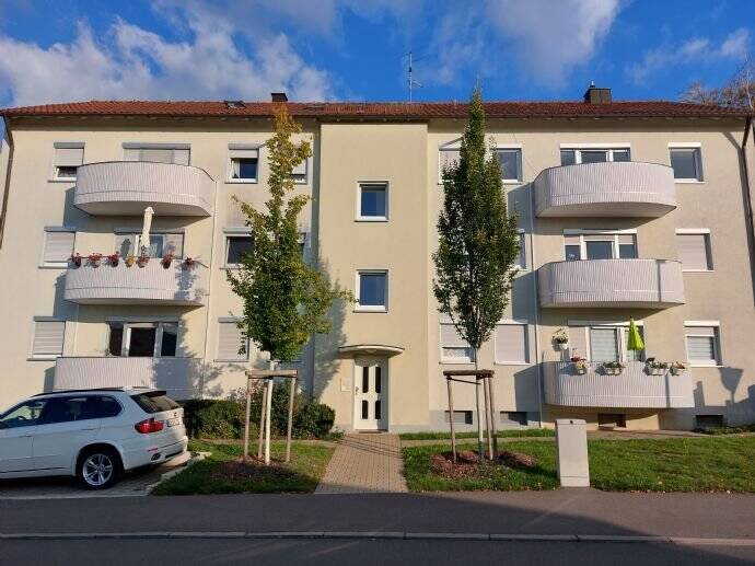 Helle 3-Zimmer-Wohnung mit Balkon und ganz neue EBK !, 91074 Herzogenaurach