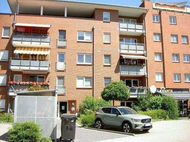 Echternach Immobilien … barrierefreie 3 Zi.-Wohnung für Senioren mit Aufzug, Balkon und Stellplatz in zentraler Wohnlage, 21509 Glinde