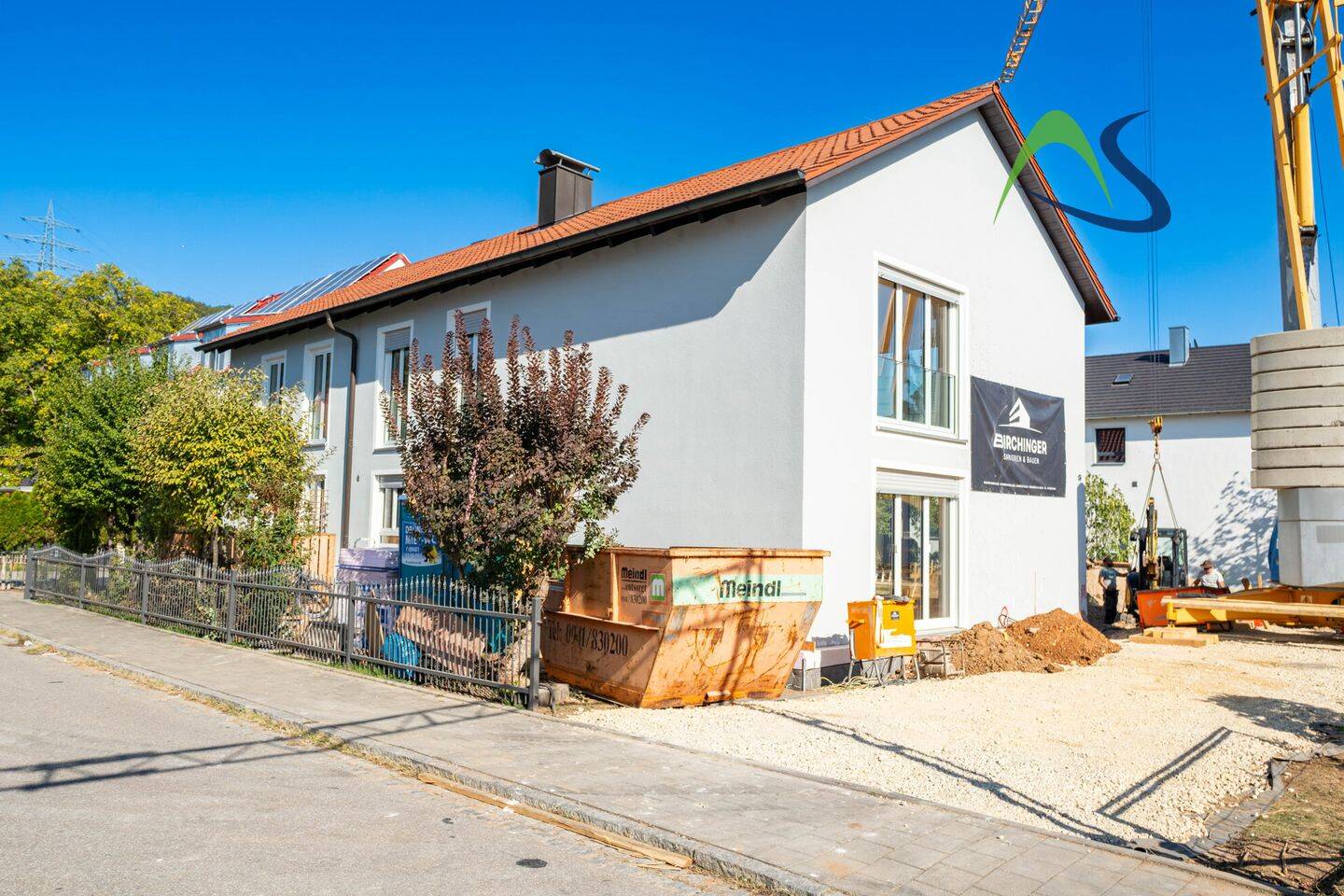EH 55 EE – Sanierte Maisonette-Wohnung mit 4,5 Zimmer, Gartenanteil und Stellplatz mit Ladesäule, 93055 Regensburg (Brandlberg-Keilberg Burgweinting-Harting Innenstadt Ostenviertel Schwabelweis)