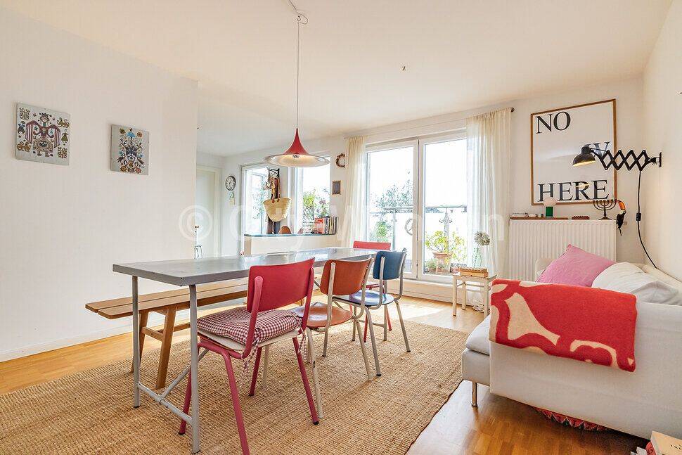 Möblierte Dachgeschoss-Neubauwohnung mit Fahrstuhl und Terrasse in Hamburg-Sternschanze, 20357 Hamburg (Altona)