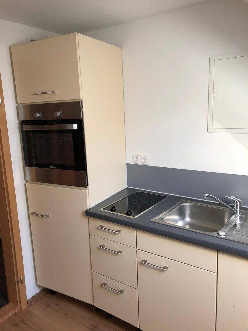 Renovierte 2-Zimmer-Wohnung mit 39 m² in Augsburg – von privat, ohne Makler, 2 ZKB, 86153 Augsburg (Innenstadt)