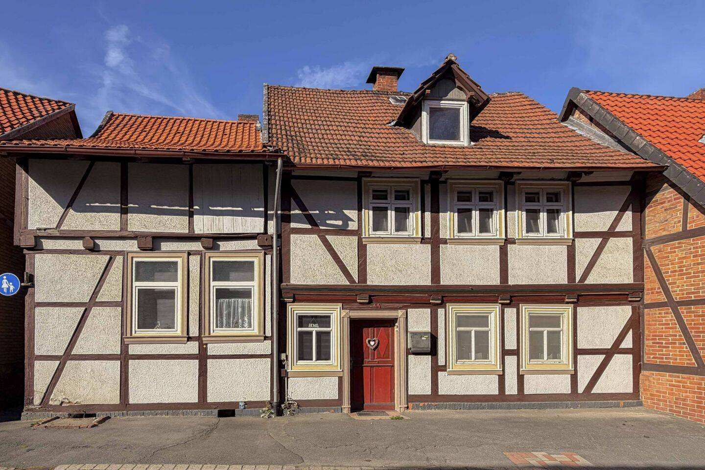Charmantes denkmalgeschütztes Reihenendhaus mit Garten in der historischen Altstadt von Hornburg, 38315 Schladen-Werla