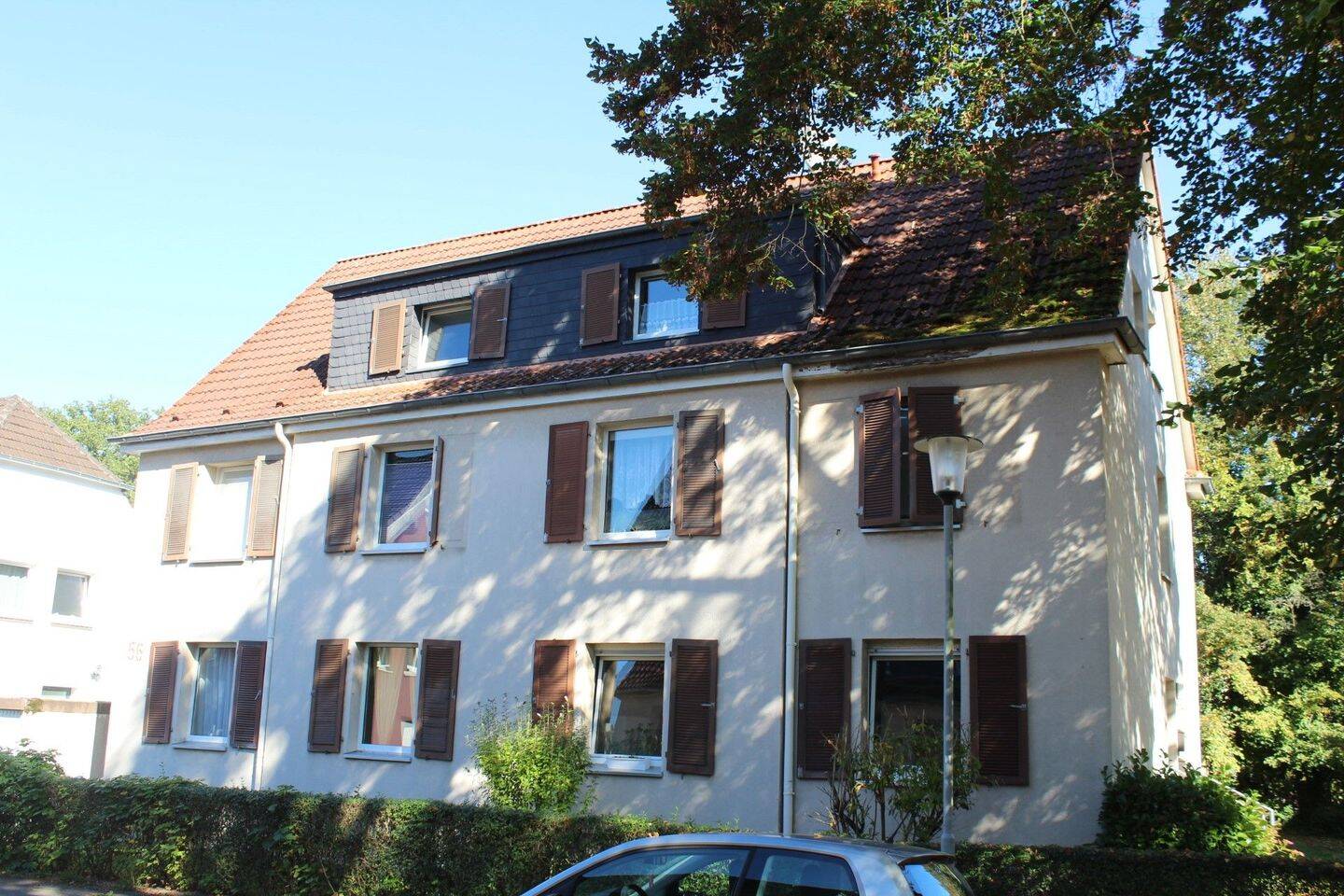 Preisgünstige *Single* Dachgeschoss-Wohnung in Lev.- Schlebusch