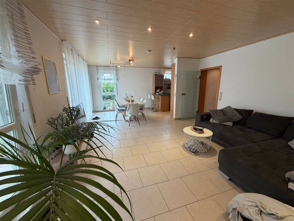 Wohnen mit Gartenglück: 4 Zimmer-ETW, ca. 102 m² Whnfl. und traumhafter Terrasse in 74211 Leingarten, 74211 Leingarten