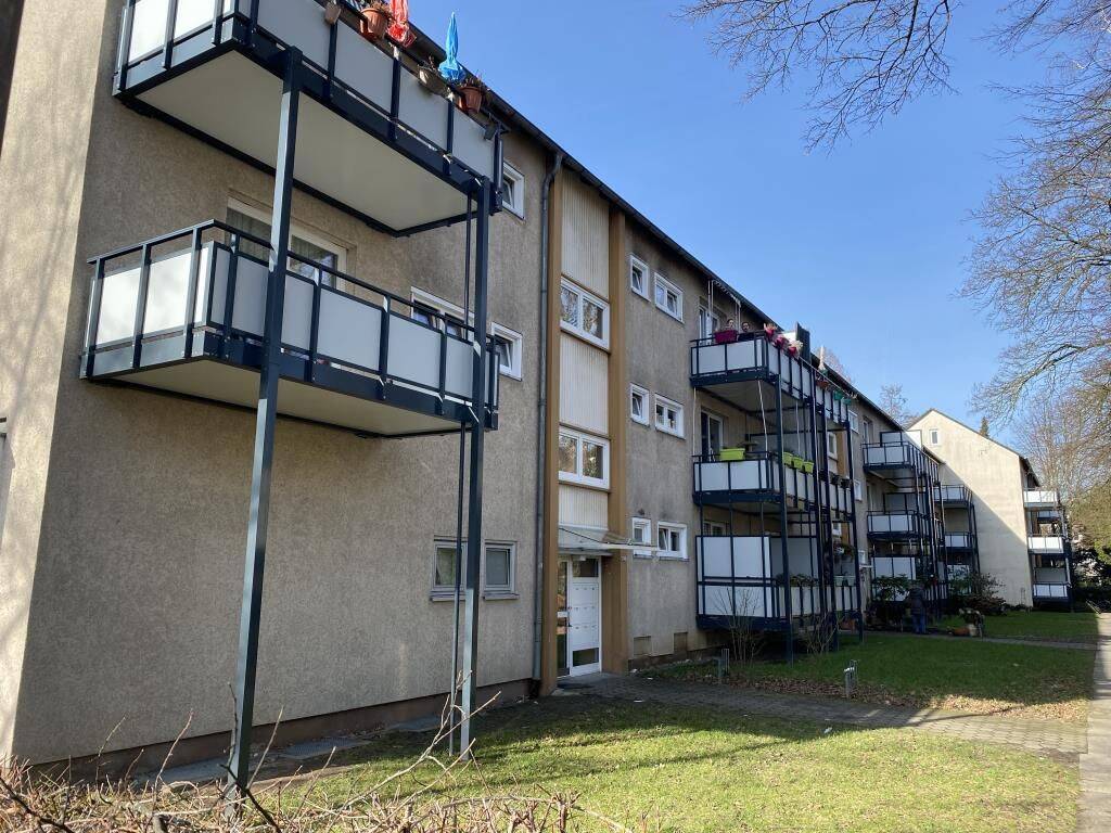 Nachmieter gesucht frei! 1,5 -Zimmer-Wohnung in Düsseldorf Vennhausen mit Balkon, 40627 Düsseldorf (Gerresheim Unterbach Vennhausen)