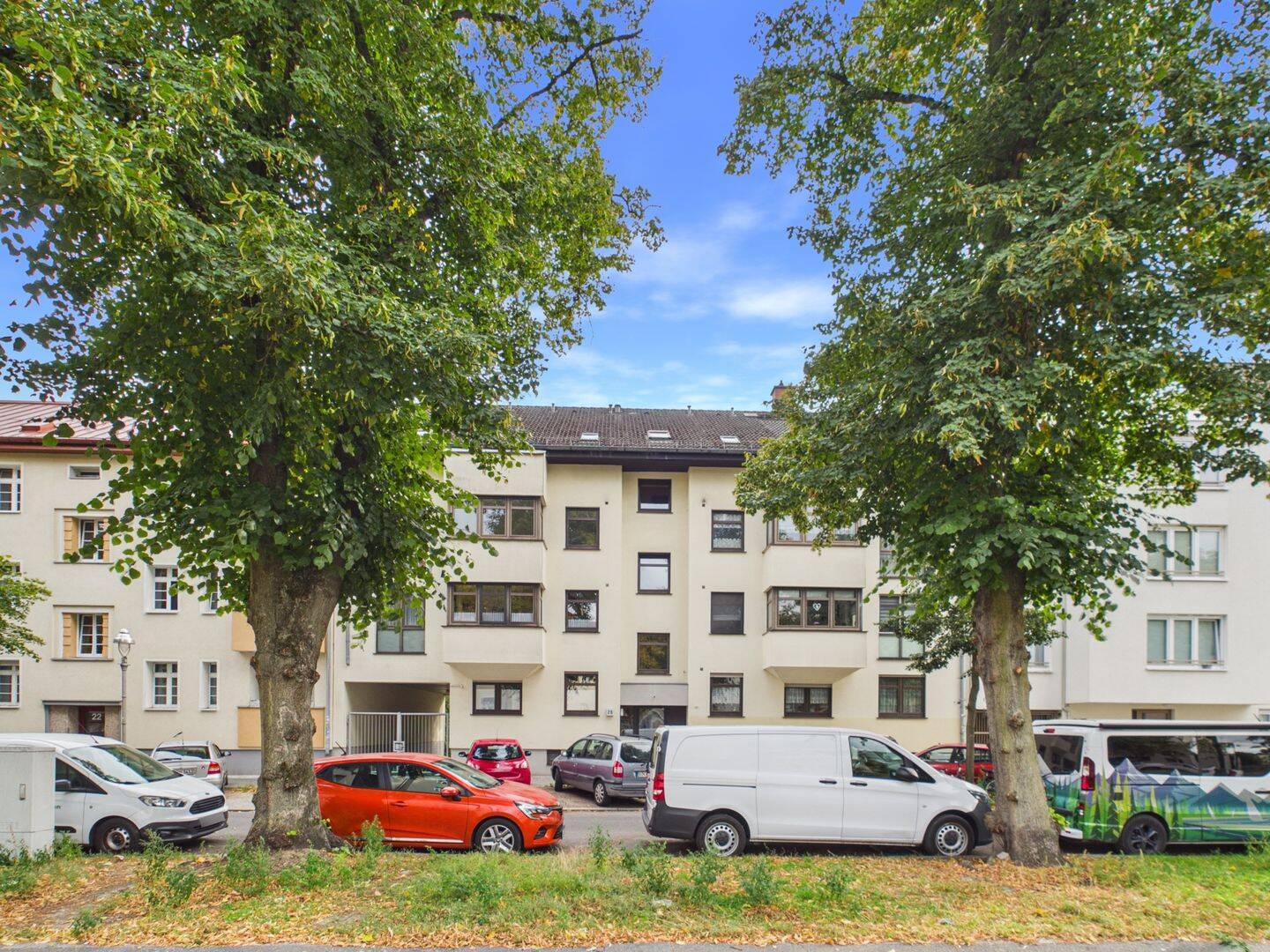 Charmante 2-Zimmer-Dachgeschosswohnung mit Balkon und Stellplatz in Berlin-Hakenfelde, 13587 Berlin (Spandau Hakenfelde Kolonie Wannseeaten Siedl. Wohnsiedlung Hakenfelde)