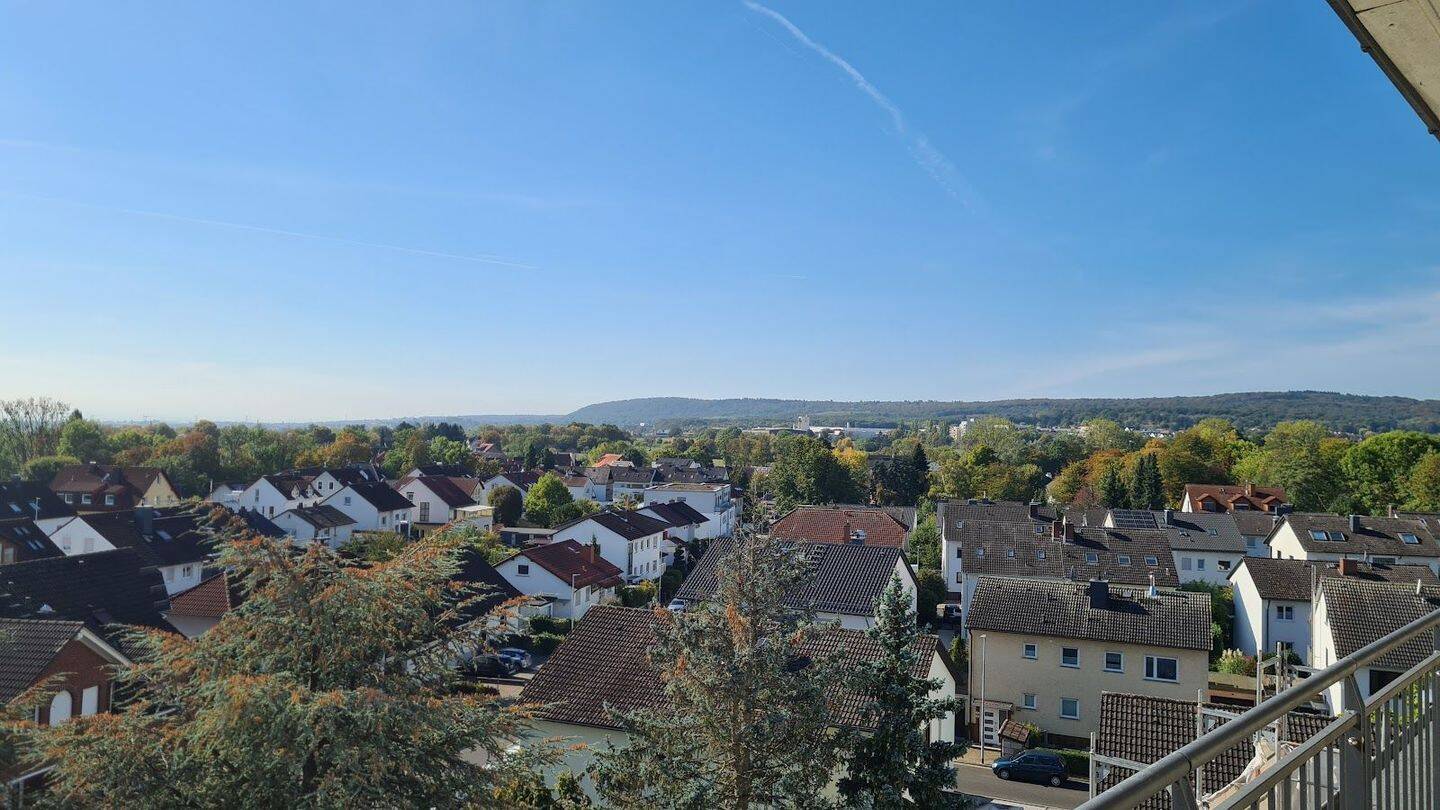 Herrlicher Ausblick ins Grüne: 3-Zimmer-Wohnung mit großem Balkon, 65835 Liederbach am Taunus